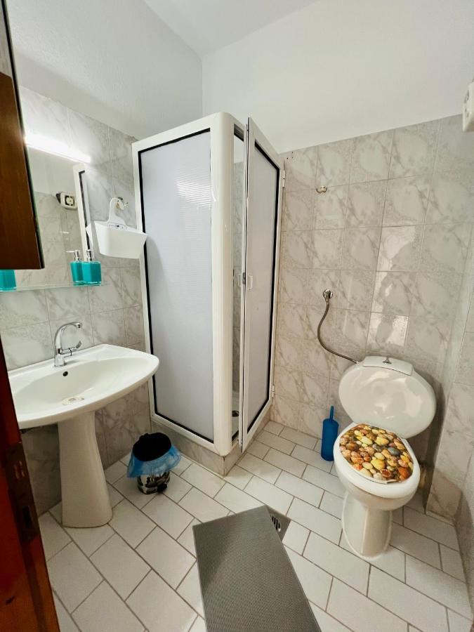 Vrasná Atlantis Apartments מראה חיצוני תמונה
