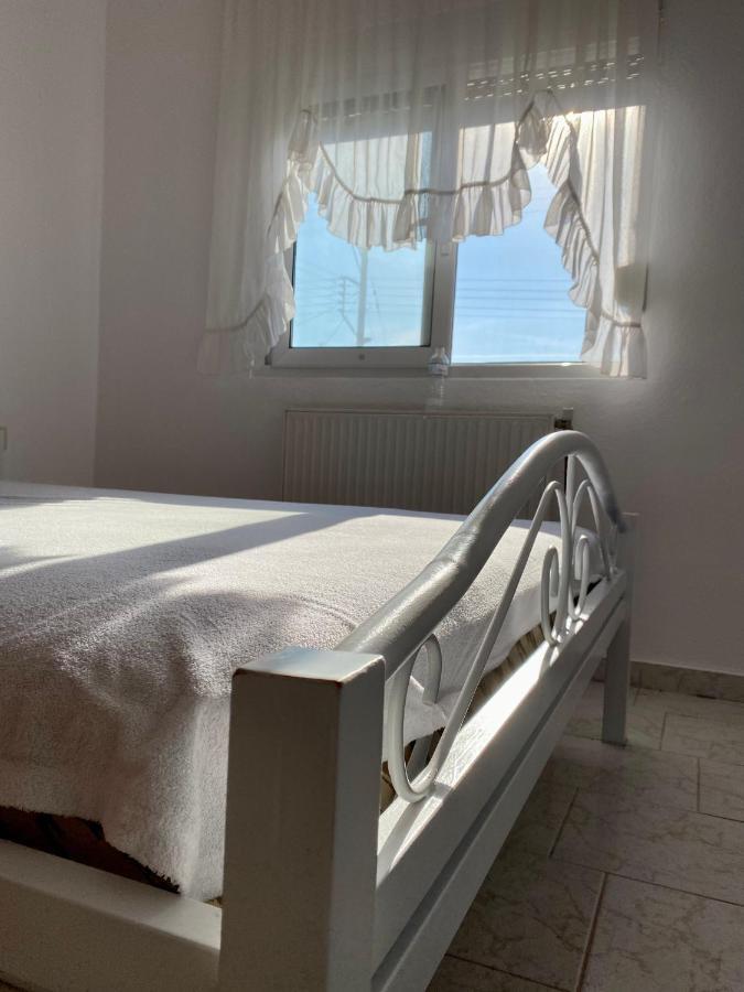 Vrasná Atlantis Apartments מראה חיצוני תמונה