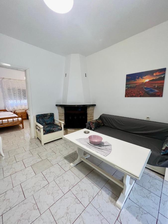 Vrasná Atlantis Apartments מראה חיצוני תמונה